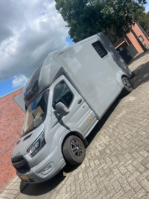 Exterieur van de paardenwagen